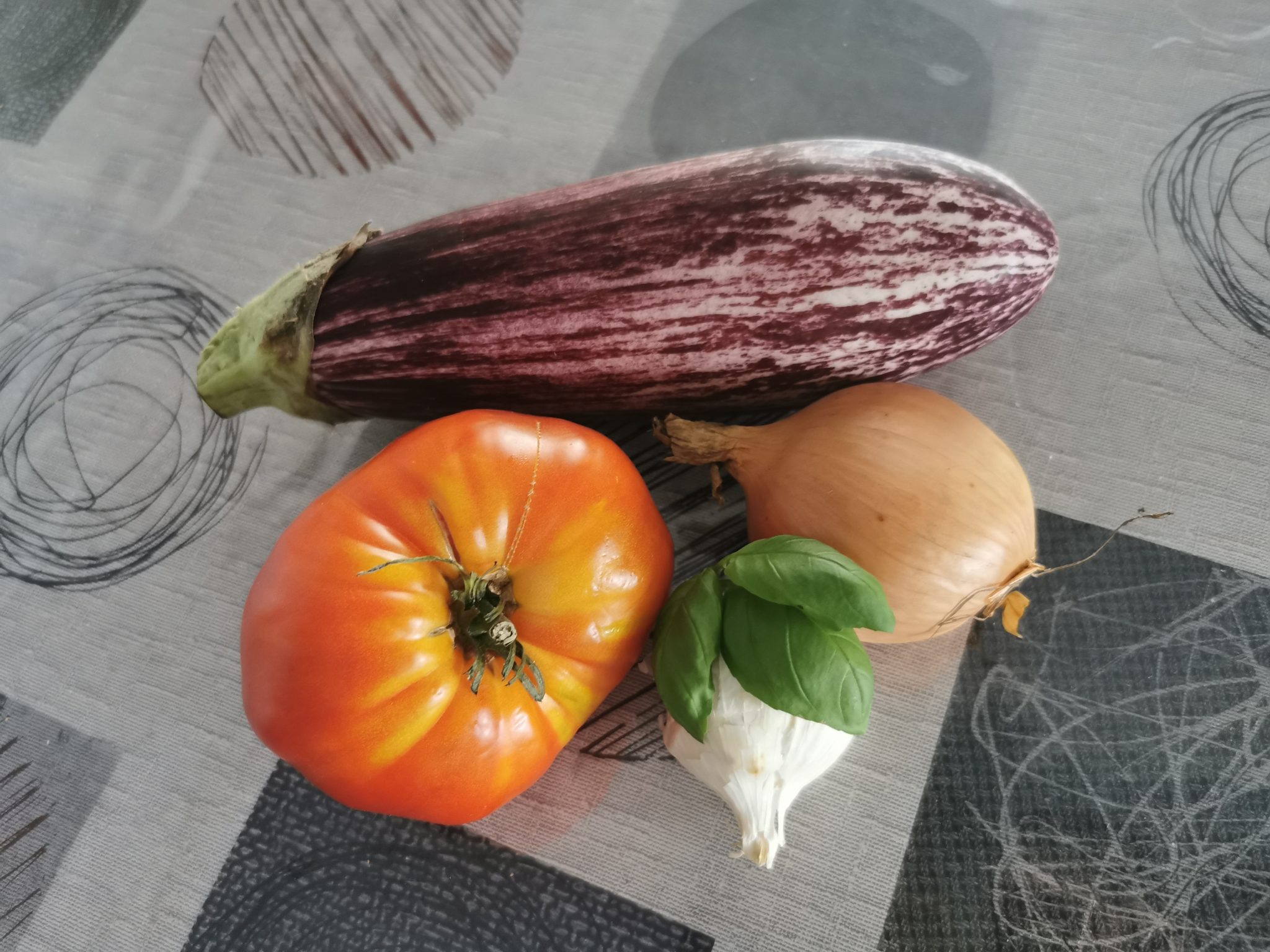 Cuisine et Naturopathie : Recette de saison à base d’aubergine et tomate